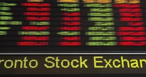 S&P/TSX gains almost 100 points, U.S. markets also higher ahead of rate decision
