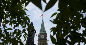 Ottawa announces it’s further reducing the number of international student permits