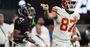 Chiefs tight end Travis Kelce has been instrumental in 3-0 start, even without his usual production