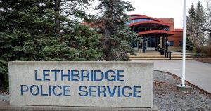 Police officer receives reprimand for database search on Alberta politician