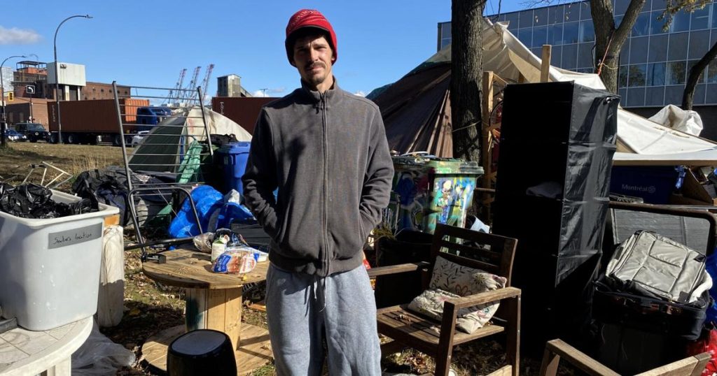 Homeless tent encampment returns to Montreal thoroughfare after it was dismantled