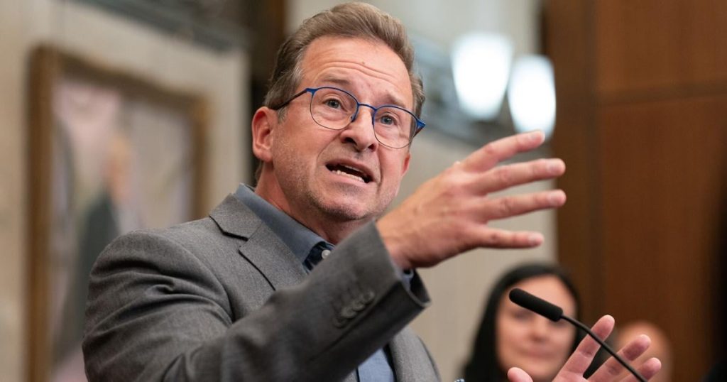 Liberals miss Bloc deadline, Blanchet to try and topple government |