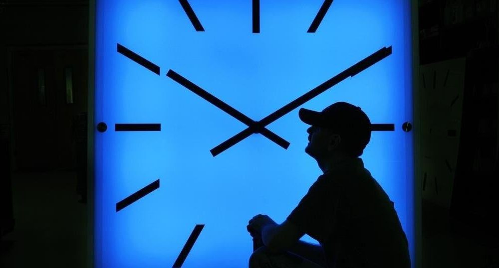 Daylight saving time ends Sunday. Time to 'fall back' an hour Canada