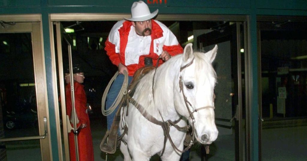 The Grey Cup hotel horse tradition | Photo Galleries