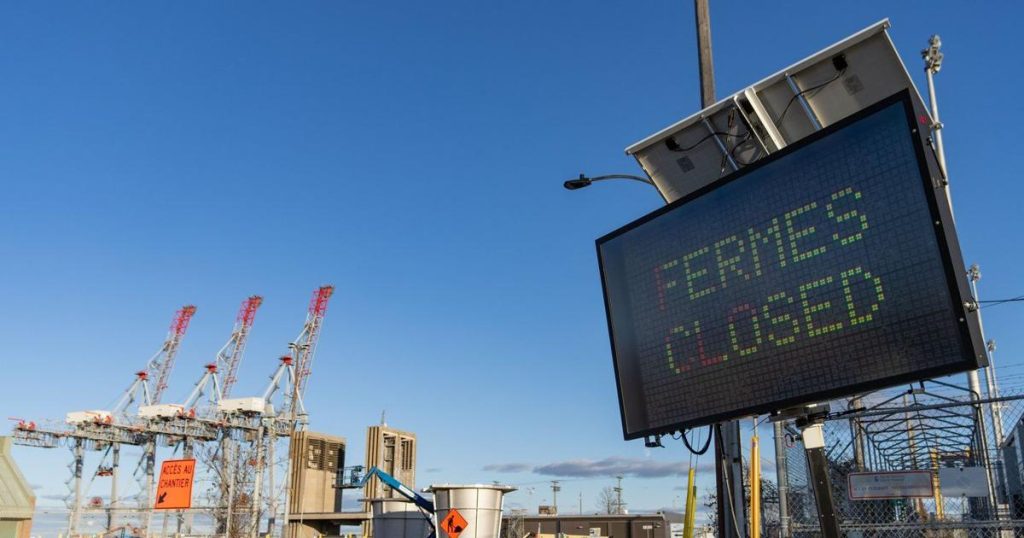 Montreal dockworkers, employers to enter mediation after six-day work stoppage