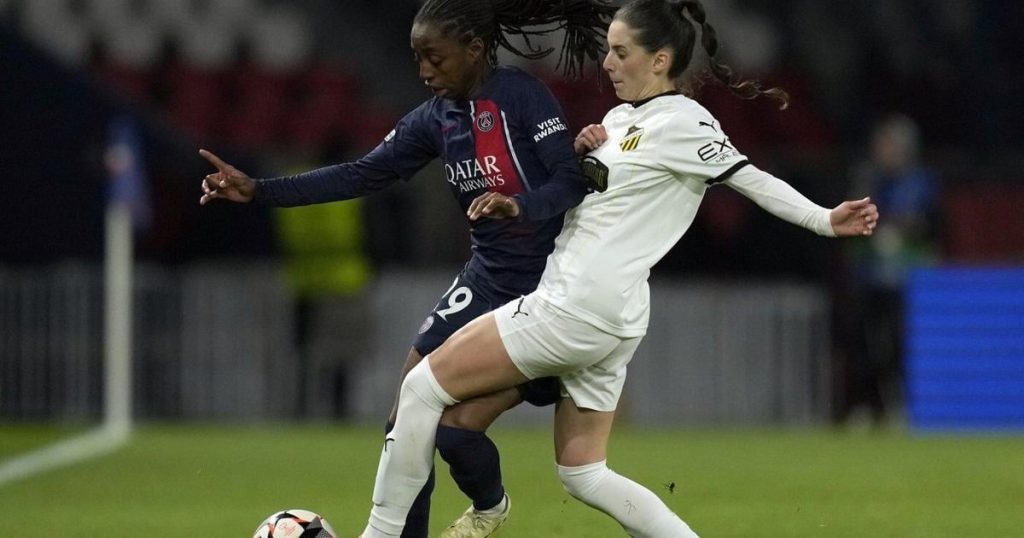 Canada forward Evelyne Viens sidelined by injury ahead of Canada friendlies in Spain