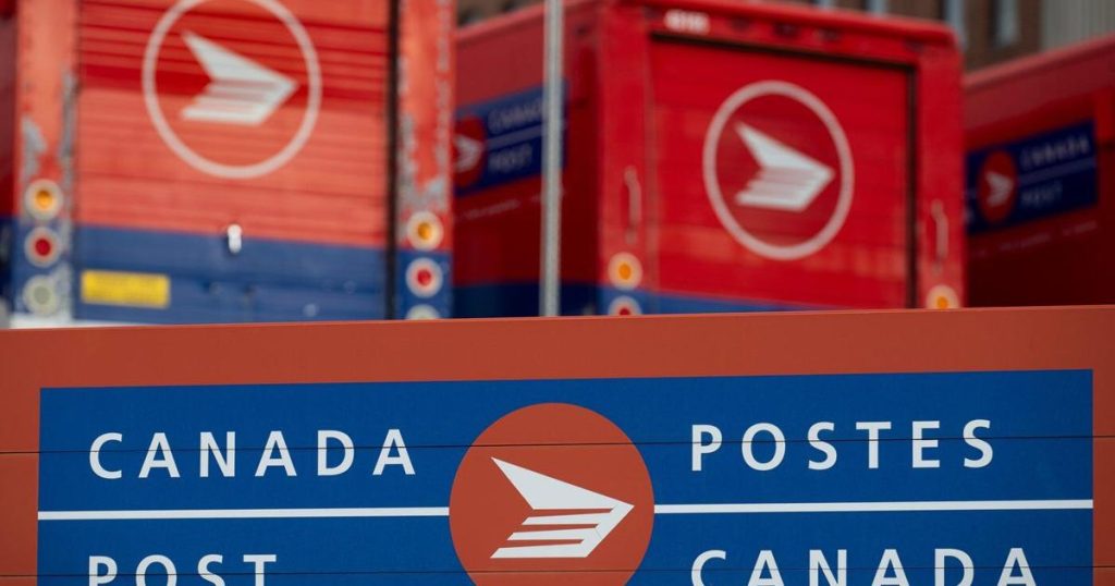 Canada Post returns to full service for domestic parcels; letters still delayed
