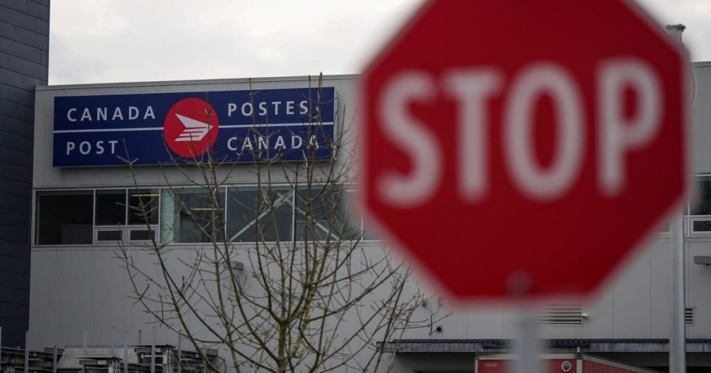 Canada Post warns no end in sight for strike after receiving latest union proposals