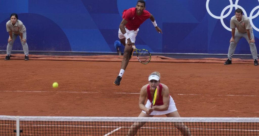 Felix Auger-Aliassime and doubles star Gabriela Dabrowski win Tennis Canada awards