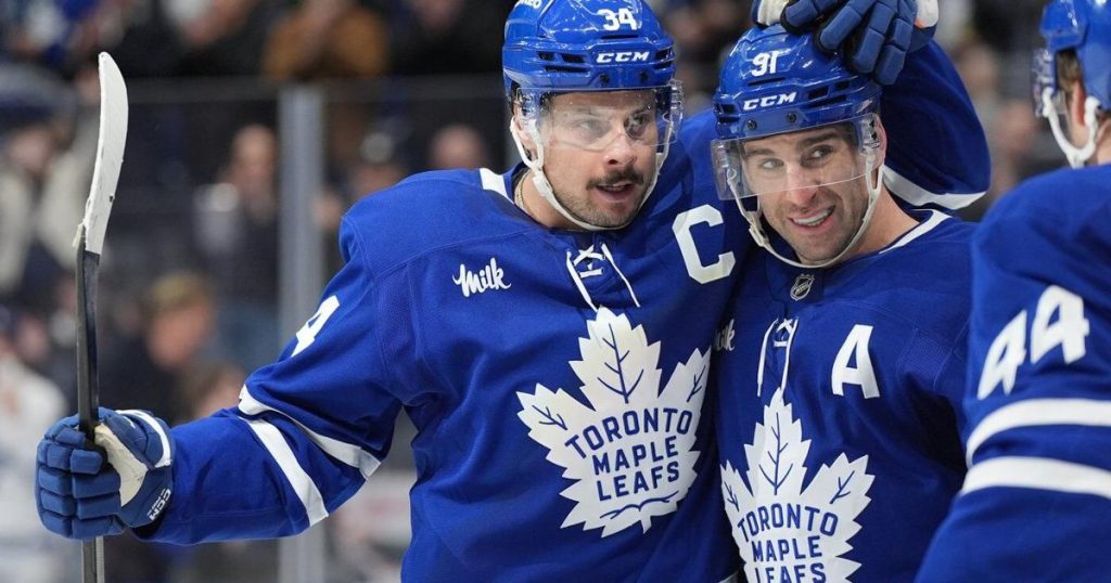 Tavares registers 14th career hat trick, Maple Leafs roar back to down lowly Sabres