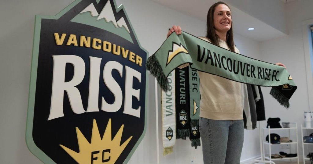 Canadian defender Shannon Woeller first player to sign with Vancouver Rise