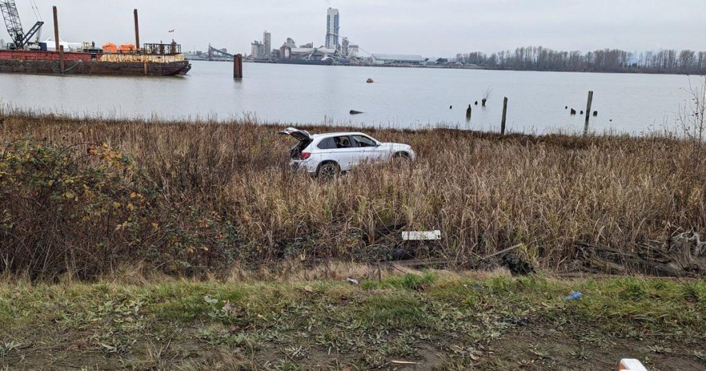Attempted murder charges for woman who tried to drive car with kids into B.C. river