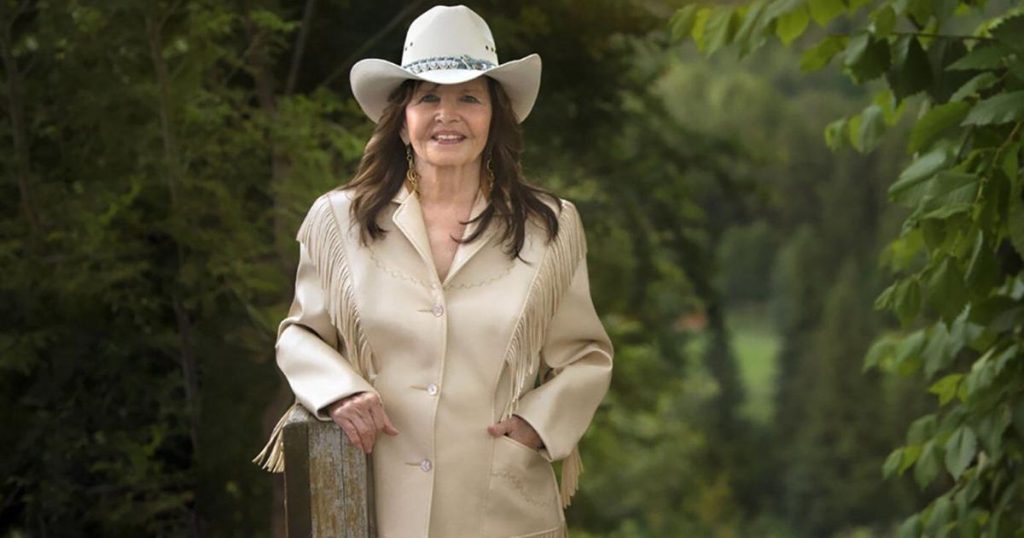 Pioneering Métis human rights advocate Muriel Stanley Venne dies at 87