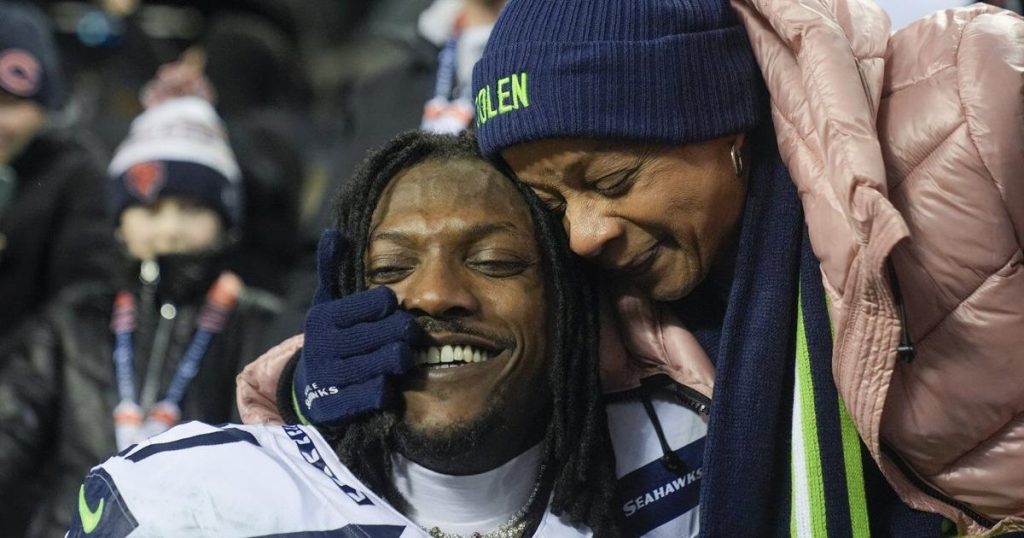 Williams, Woolen lead way as Seahawks beat Bears 6-3 to boost playoff hopes