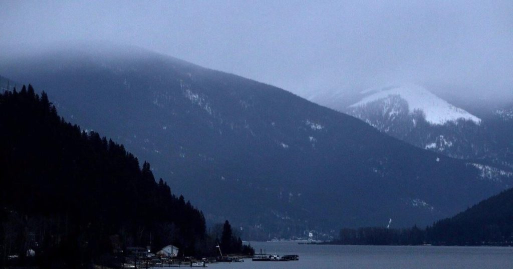 ‘We have no back road’: Panic in tiny Kootenay towns as B.C. ferry strike escalates