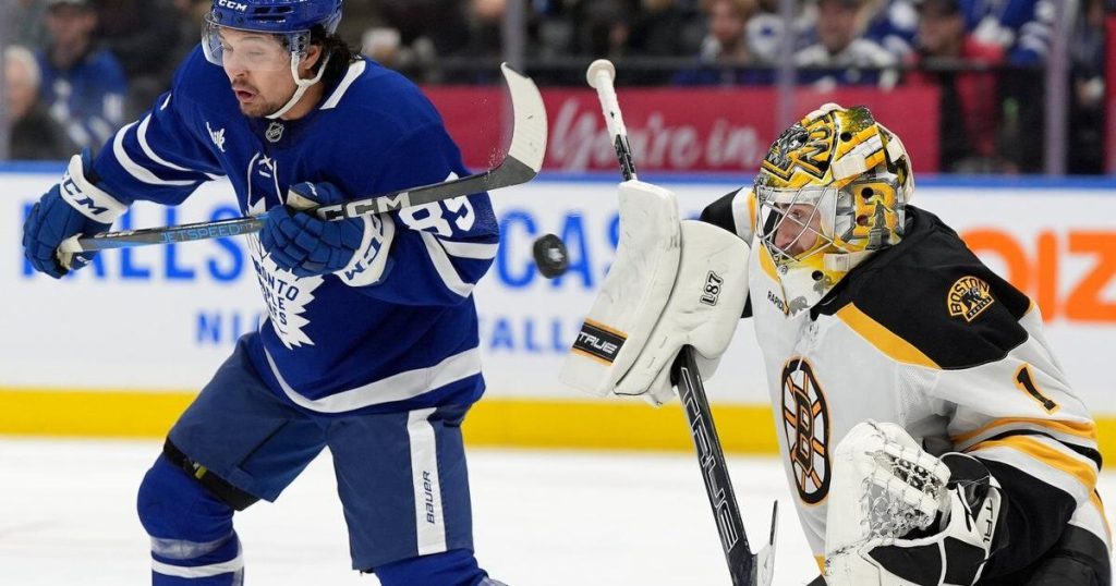 Matthew Knies nets hat trick as Leafs beat Bruins 6-4 in Auston Matthews return
