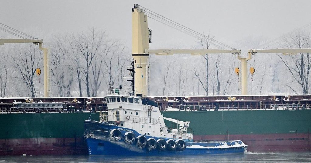 Second attempt to free ship stuck in St. Lawrence River could take place Wednesday
