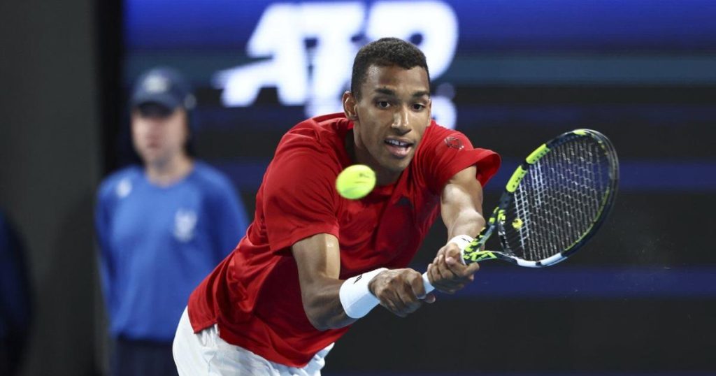 Auger-Aliassime advances to Adelaide quarterfinals