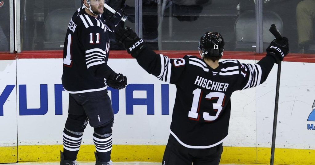 NHL roundup: Devils score overtime power-play goal to edge Lightning 3-2