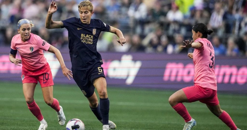 Vancouver Rise add star Canadian midfielder Quinn to growing roster