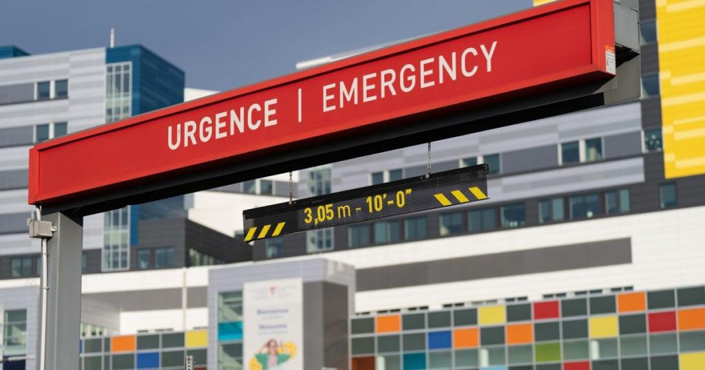 More than a third of Canadians turn to online info due to lack of doctor access: poll