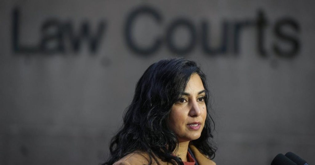 B.C. Supreme Court certifies province’s class-action lawsuit against opioid providers