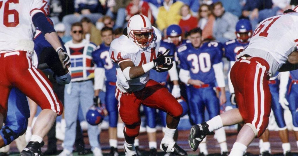 Calvin Jones, a star Nebraska RB who won a Super Bowl with Green Bay, dies at 54