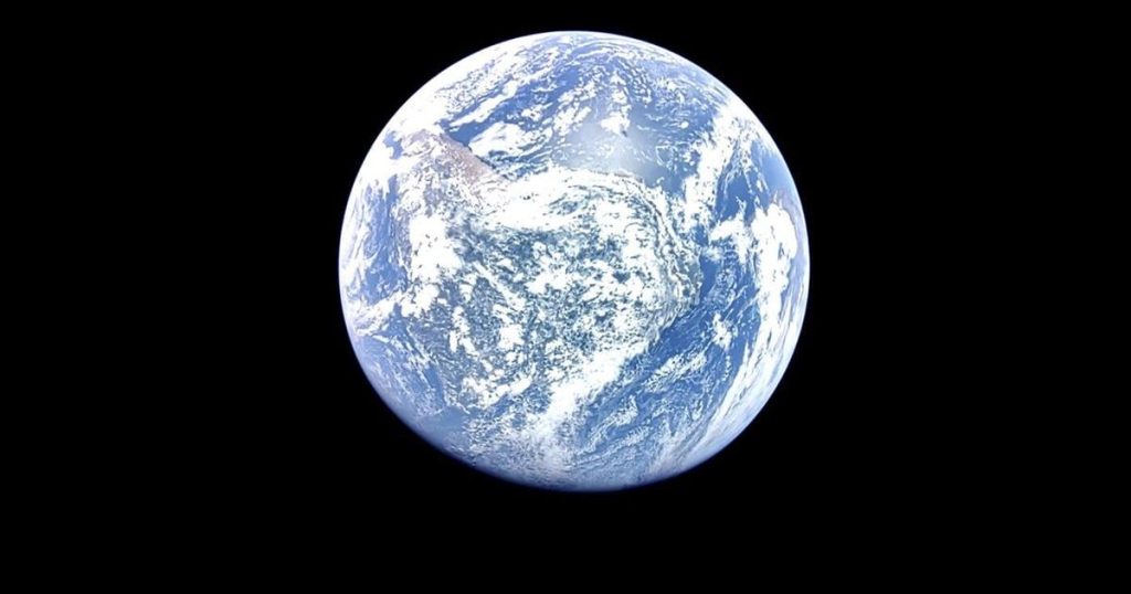 A private US spacecraft headed to the moon captures a glorious view of Earth