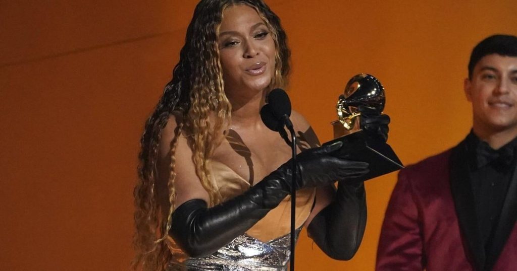 Sabrina Carpenter, Charli xcx win their first Grammy Awards, Beyoncé wins first country award