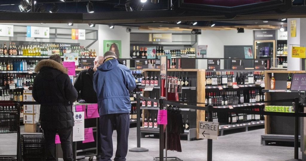 Quebec asks liquor board to stop selling U.S. alcohol Tuesday after tariffs