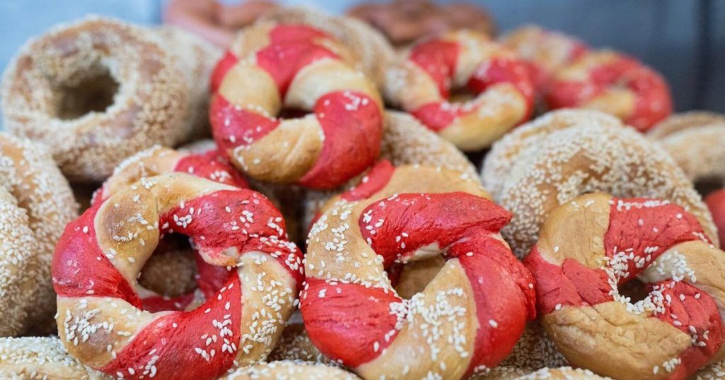 From bagels to ‘Canadianos,’ Trump tariff threat inspires symbolic acts of patriotism