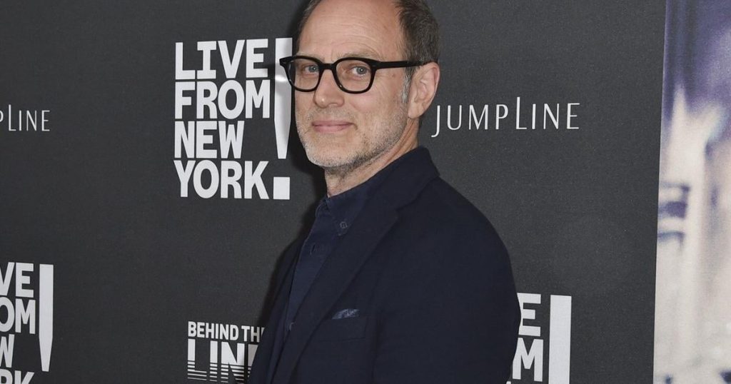 ‘Saturday Night Live’ costume designer Tom Broecker wants every host to feel at home