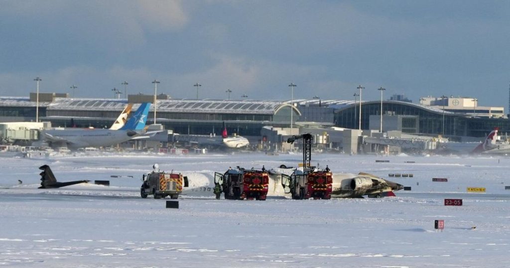Flights resume at Pearson after crash Monday, investigation begins