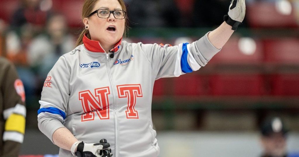 Galusha upsets Einarson 9-6 in extra ends at Scotties Tournament of Hearts