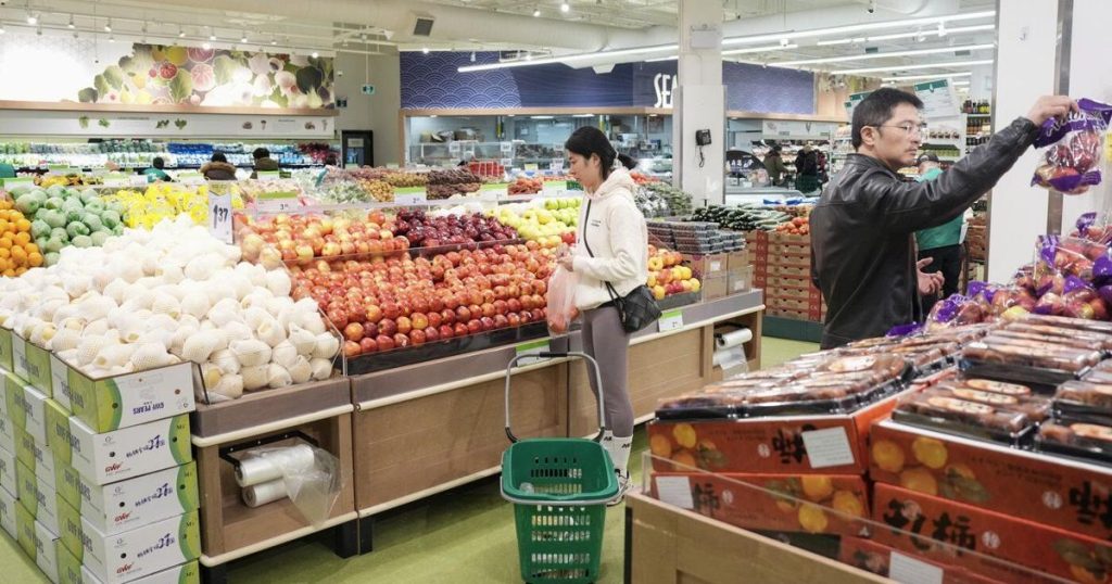 Statistics Canada reports December retail sales up 2.5 per cent at .6B