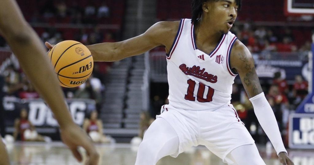 Fresno State suspends 2 players, removes another amid reports of gambling investigation