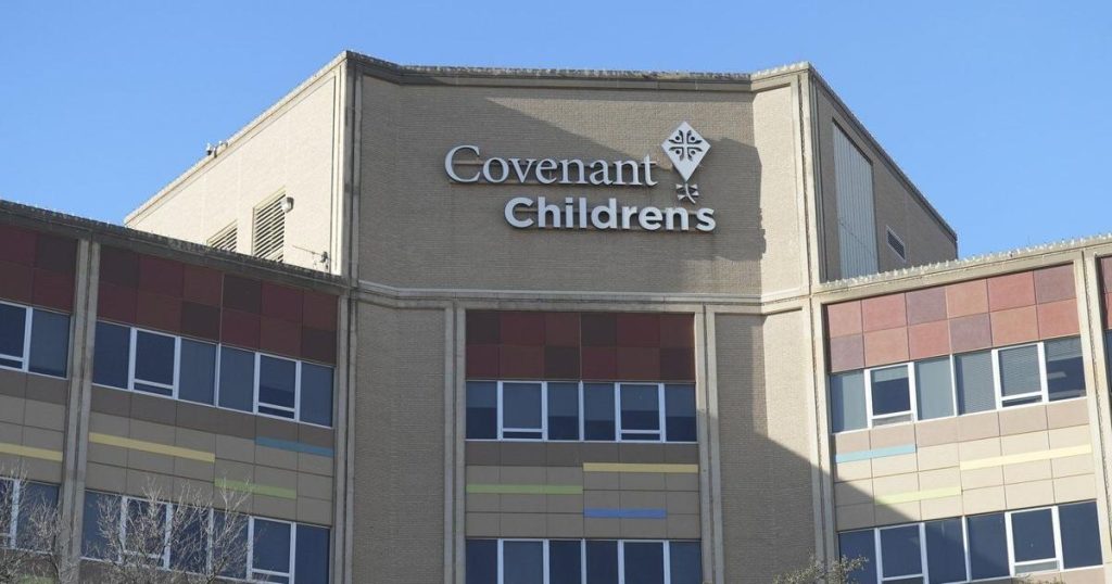 A Texas child who was not vaccinated has died of measles, a first for the US in a decade