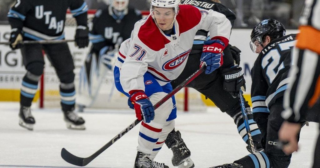 Montreal Canadiens sign centre Jake Evans to four-year contract extension