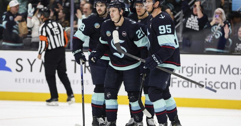 Tolvanen scores twice as Kraken defeat struggling Canucks 6-3