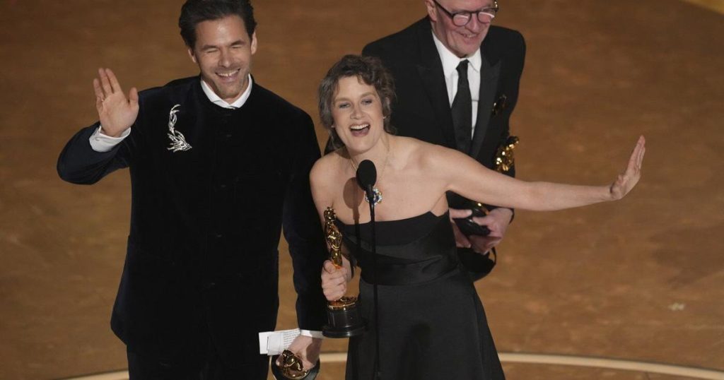 ‘El Mal’ from ‘Emilia Pérez’ wins Oscar for best original song. ‘The Brutalist’ wins original score