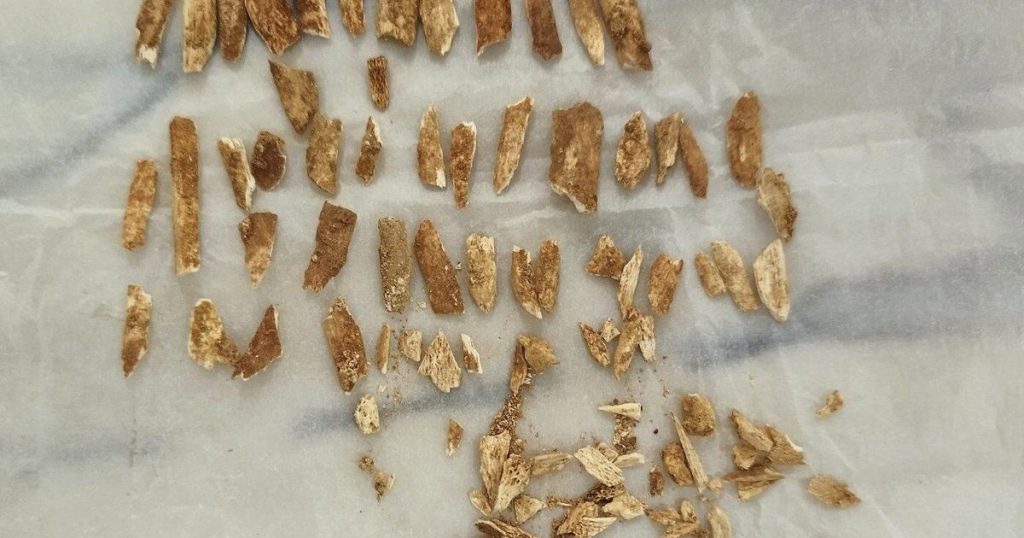 Scientists date remains of an ancient child that resembles both humans and Neanderthals