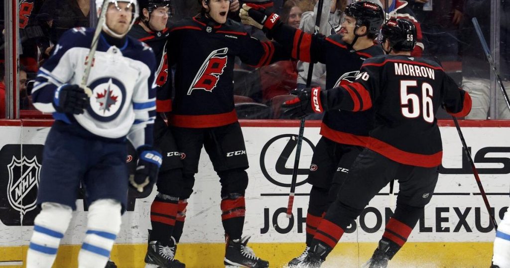 Newcomers Jankowski, Stankoven lead Hurricanes to 4-2 win over Jets