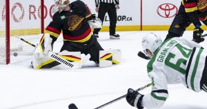 Granlund scores first goal for Dallas Stars in 4-1 win over Vancouver Canucks