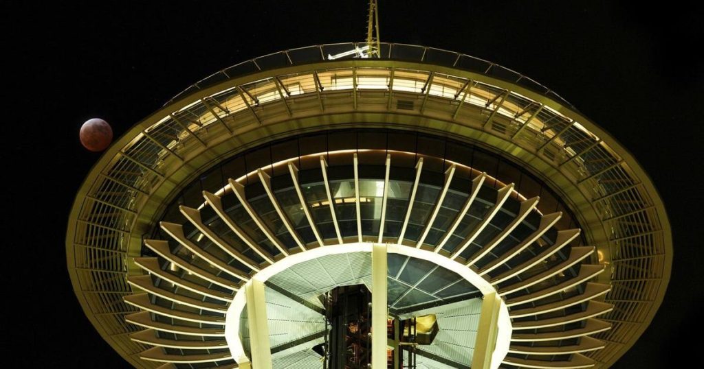 Photo Gallery: ‘Blood moon’ lunar eclipse