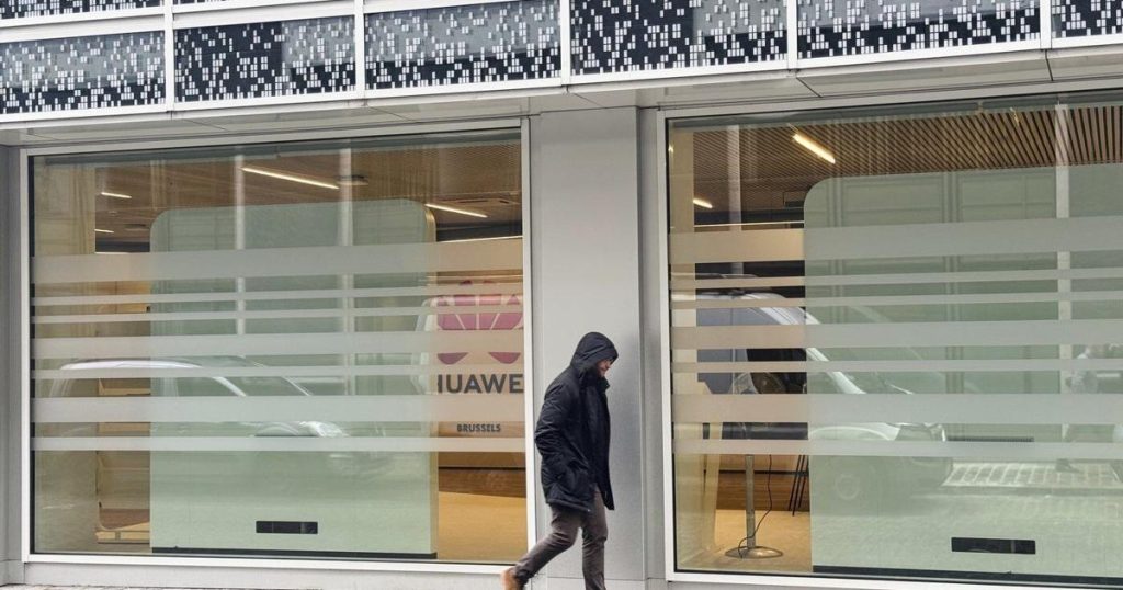 Huawei lobbyists banned from accessing European Parliament after bribery arrests