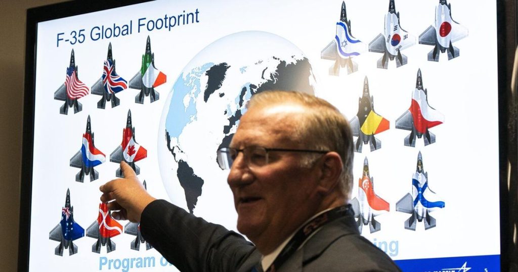 Carney orders review of F-35 fighter jet purchase from U.S.’s Lockheed Martin