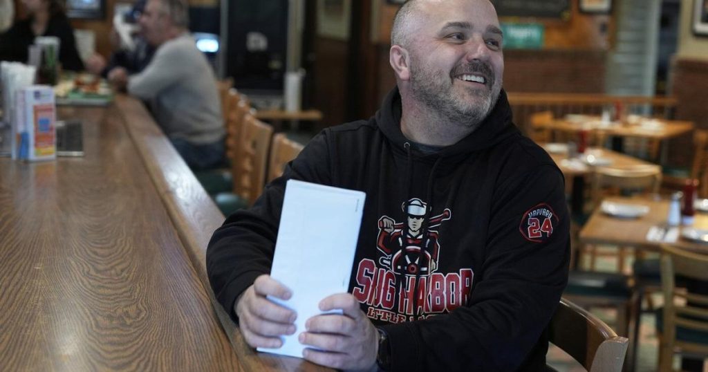 Who invented the March Madness bracket? Staten Island bar and Kentucky postal worker stake claims