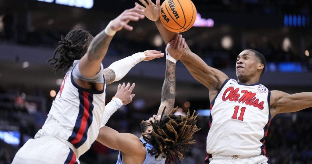 Number of perfect brackets down to single digits after Sunday’s early March Madness games