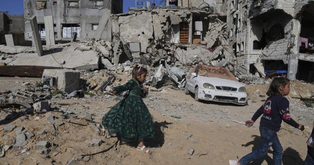 UN agency closes its remaining Gaza bakeries as food supplies dwindle under Israeli blockade