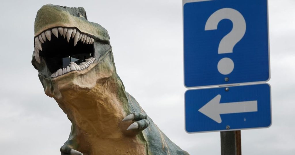 Fight to save Drumheller dinosaur attraction |